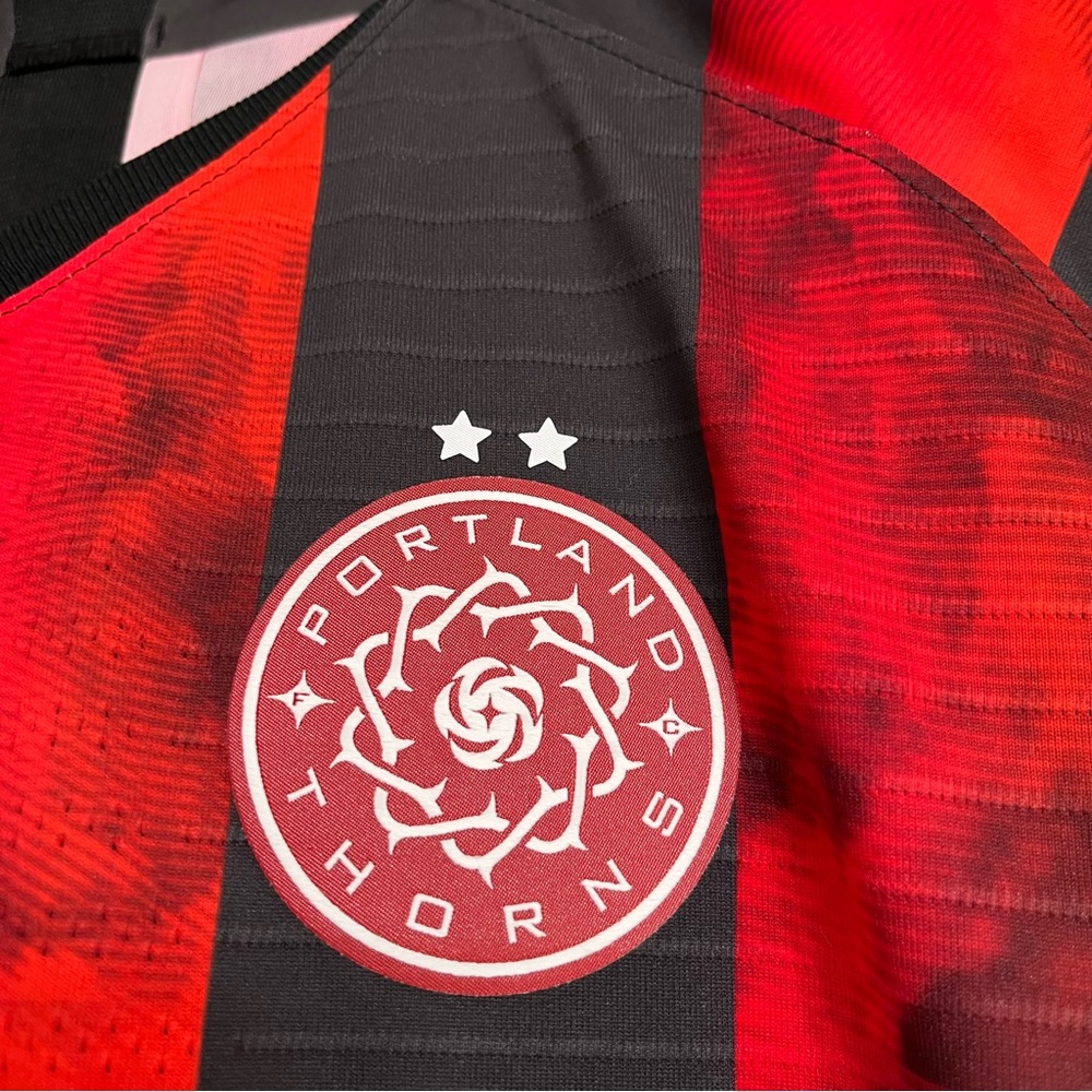 NEW Nike Portland Thorns 2019 Home Women Soccer Jersey AR0707-671 - Picture 3 of 10